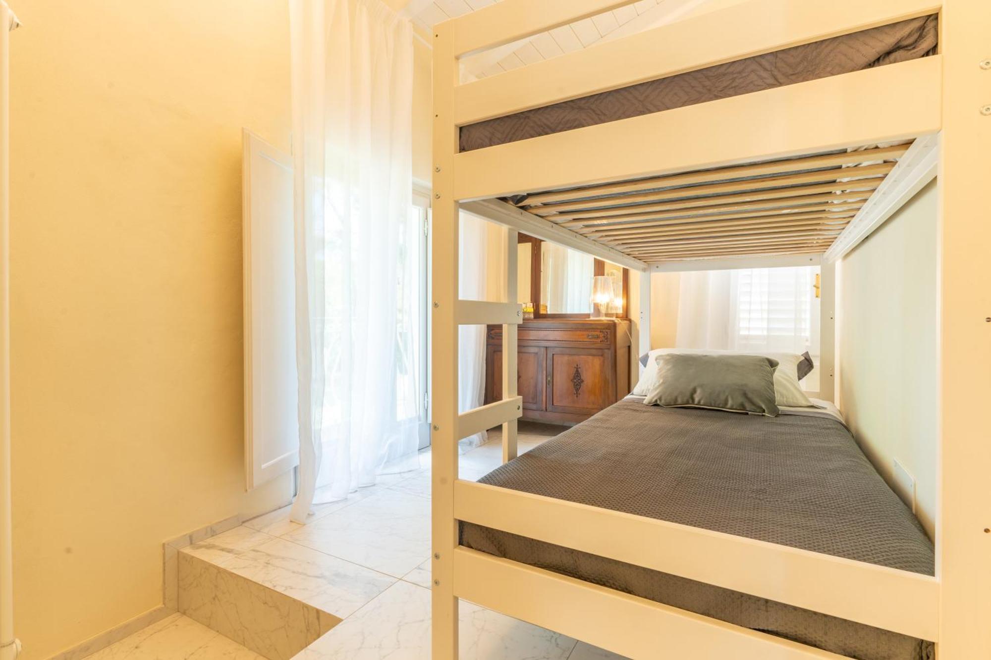 לוקה Villa Vittoria - Lusso Con Piscina, Tennis, Jacuzzi E Palestra מראה חיצוני תמונה